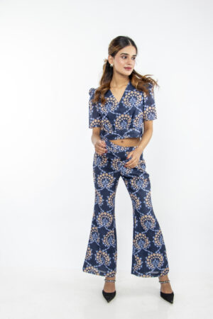 Blue Floral Printed Co-Ord Set – Crop Top & Pant